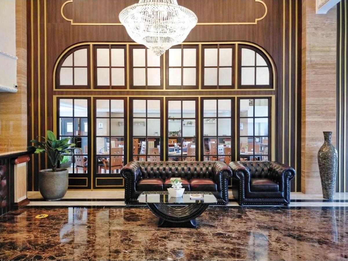 D'Senopati Malioboro Grand Hotel Джокякарта Екстериор снимка