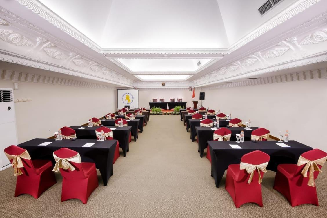 D'Senopati Malioboro Grand Hotel Джокякарта Екстериор снимка