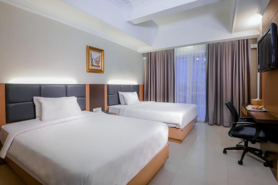 D'Senopati Malioboro Grand Hotel Джокякарта Екстериор снимка