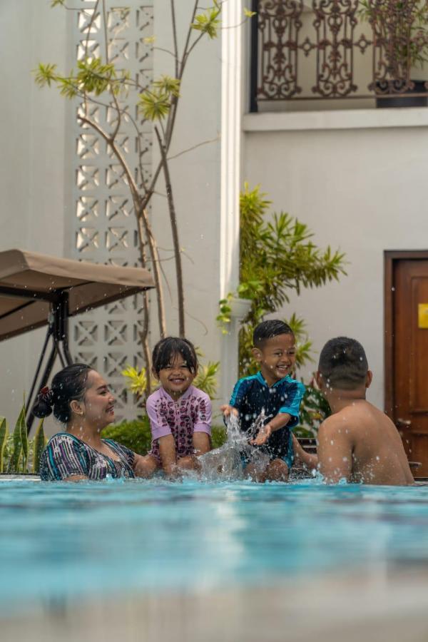 D'Senopati Malioboro Grand Hotel Джокякарта Екстериор снимка