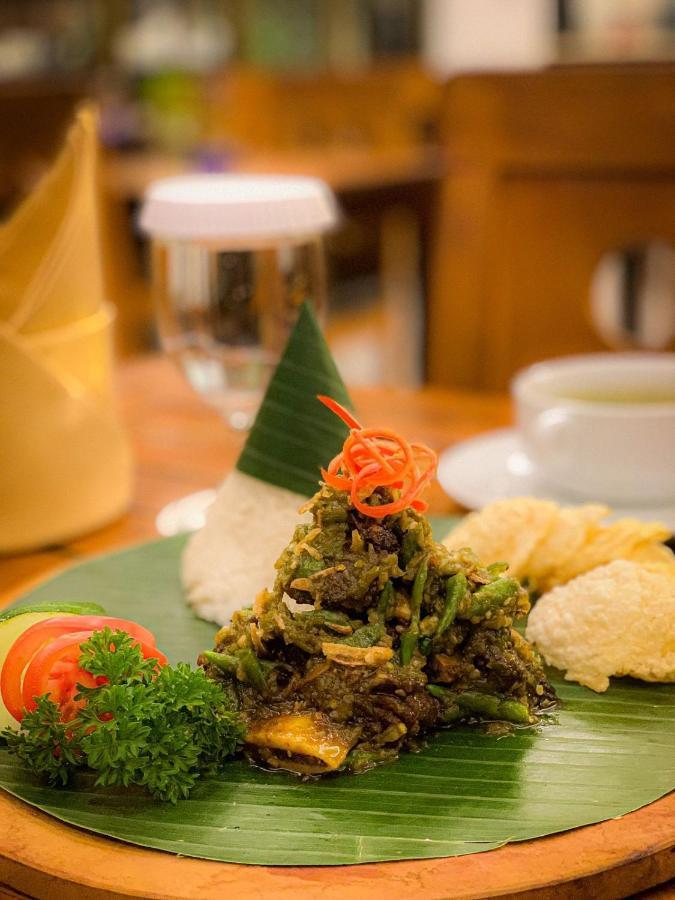 D'Senopati Malioboro Grand Hotel Джокякарта Екстериор снимка
