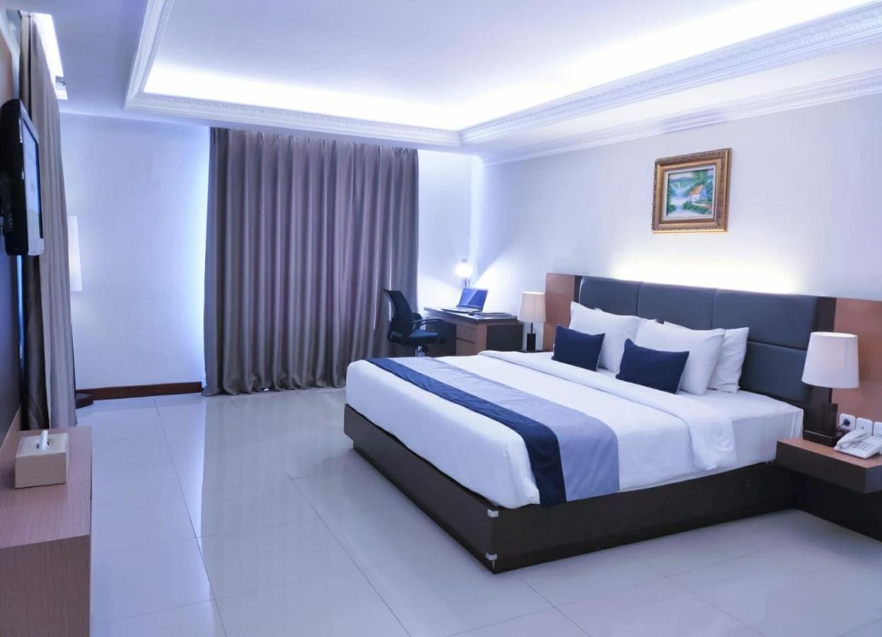 D'Senopati Malioboro Grand Hotel Джокякарта Екстериор снимка