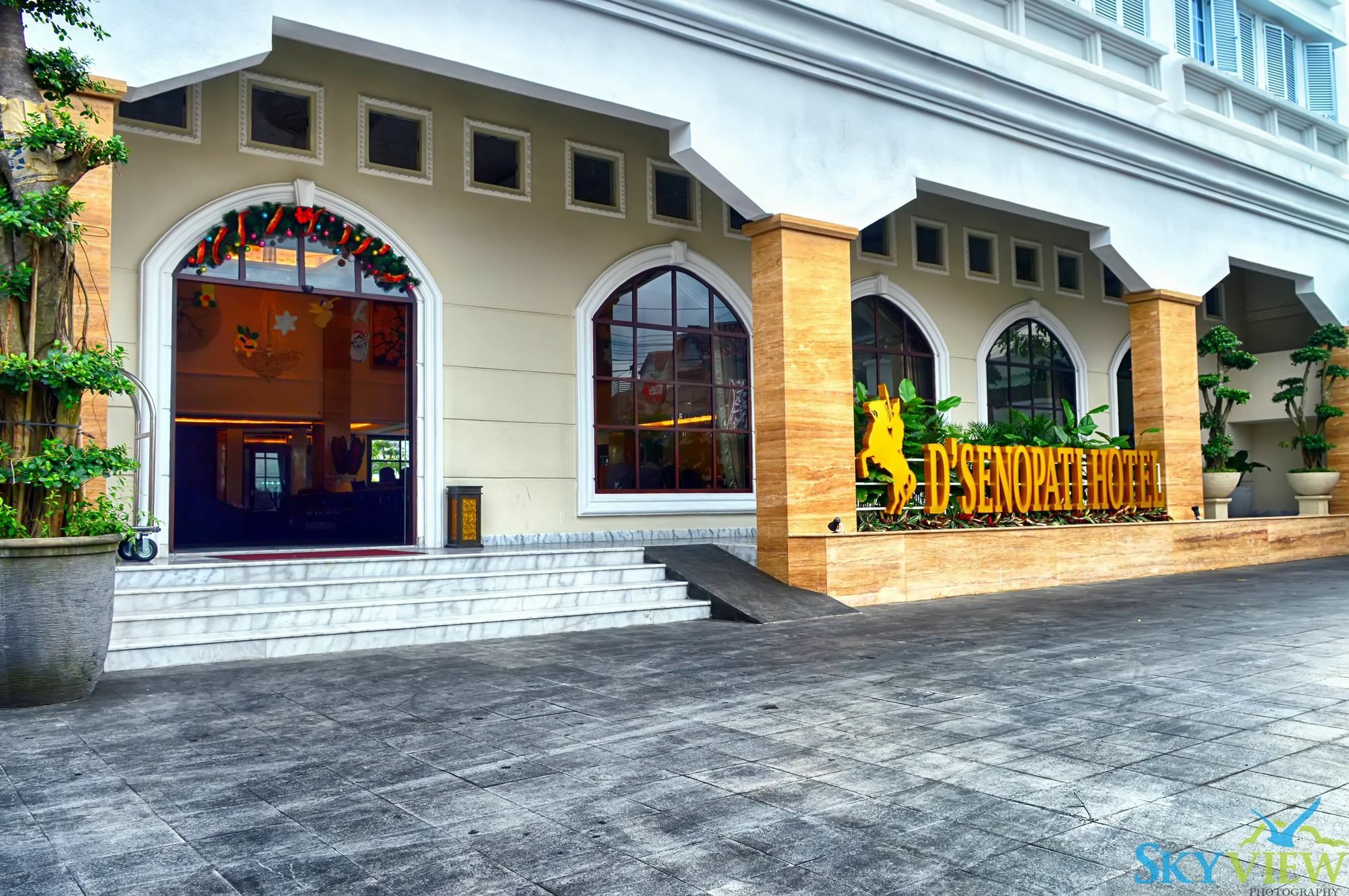 D'Senopati Malioboro Grand Hotel Джокякарта Екстериор снимка
